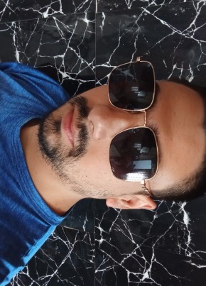 Tafil, 30, Kosovo, Pristina