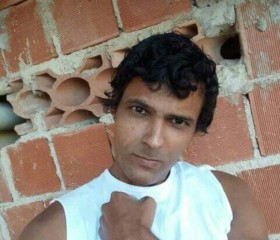 Roney, 36, Vassouras