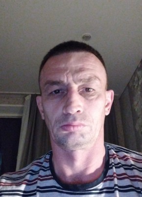 Павел из Челябинска 45 лет