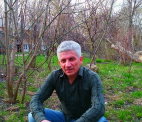 Вячеслав, 58 лет, Луганськ