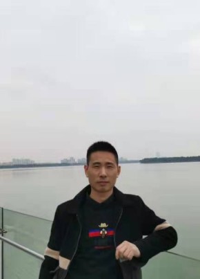 张少军, 40, 中华人民共和国, 温州市