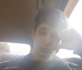 Andrey, 25, Lisiy Nos