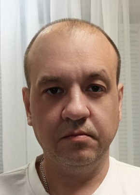 Андрей из Саратова 43 года