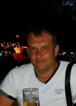 Александр, 47, Россия, Варениковская