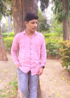 Qadri Yusuf, 19, India, Kundla
