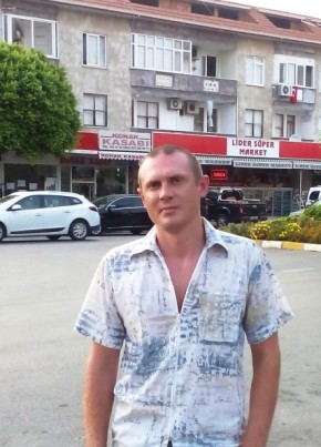 Александр, 38, Россия, Бор