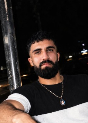 Ali из دمشق 23 года