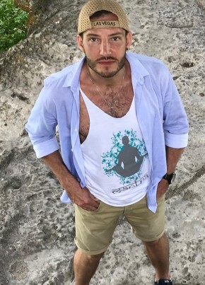 Андрей из Казани 38 лет