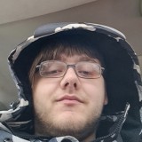 Josh, 21  , Sioux City