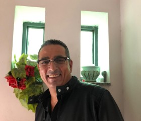 Daniele , 56 лет, Melito di Napoli