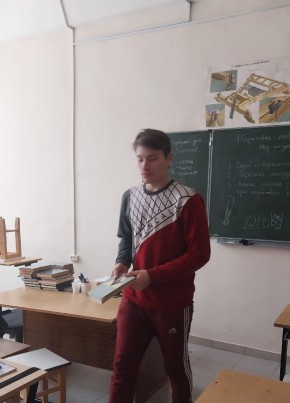 Илья, 19, Россия, Жигулевск