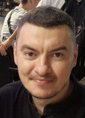 Илья из Екатеринбурга 41 год