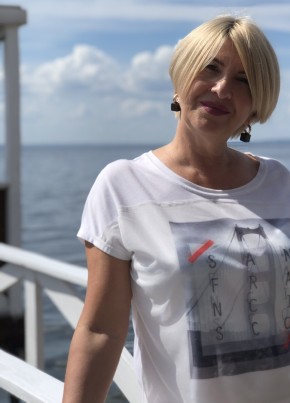 Елена, 53, Россия, Богатое