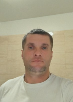 Mykhail из Poznań 43 года