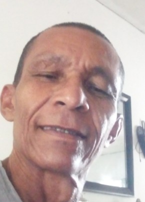 Daniel Miot, 60, République Gabonaise, Libreville