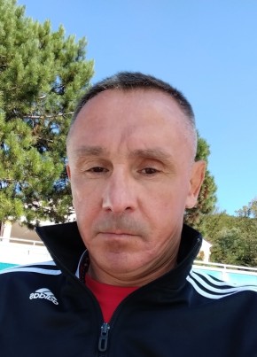Константин из Джубги 46 лет