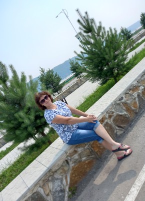 Юлия, 49, Россия, Новобурейский