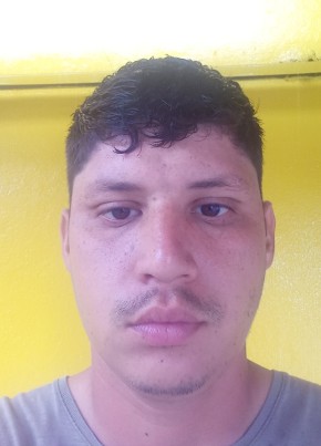 Gustavo из Manáos 27 лет