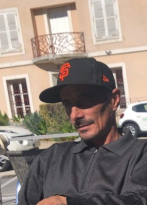 Carlos, 46, République Française, Veneux