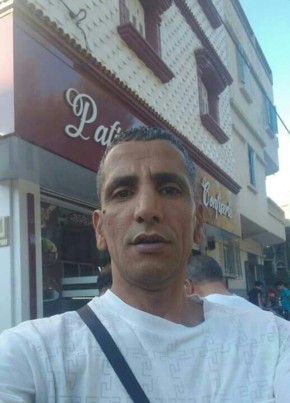 Fenni Mohamed, 54, People’s Democratic Republic of Algeria, Constantine