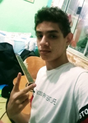 Erick Nicolas, 20, República Federativa do Brasil, Cotia