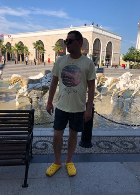 @August@, 41, Russia, Moscow