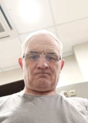 Василий из Севастополи 59 лет
