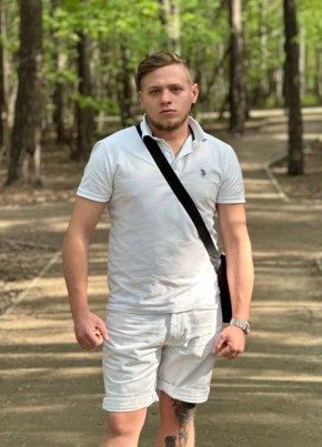 Артем из Люберцы 22 года