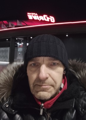 Юрий из Омска 53 года