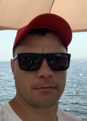 Oleg, 32, Russia, Yekaterinburg