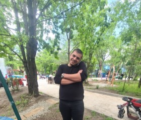 Yuriy, 28, Vanadzor