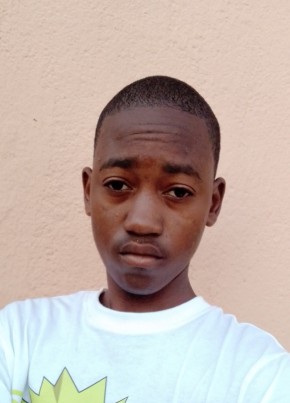 Darren, 18, Southern Rhodesia, Bulawayo
