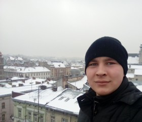 Oleksandr, 30, Kiev