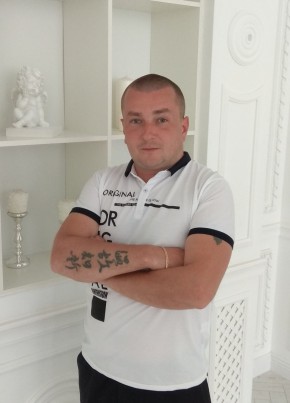 Pavel, 32, Russia, Yalta