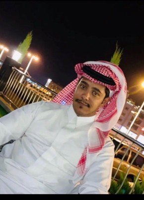 علي, 26, المملكة العربية السعودية, خميس مشيط