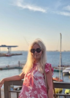 Марго, 35, Россия, Санкт-Петербург