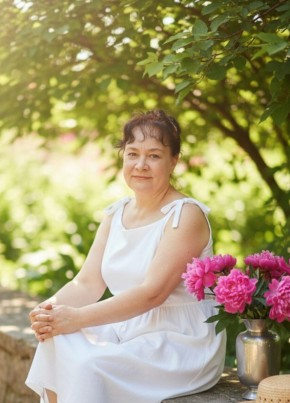 Людмила из Курска 65 лет