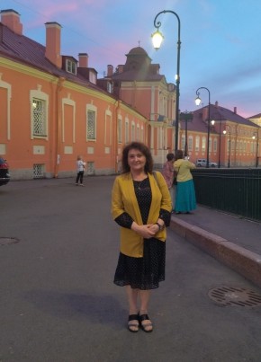 Мария, 60, Россия, Санкт-Петербург