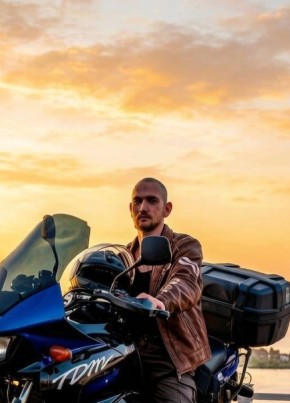 Егор из Нижнего Тагила 23 года