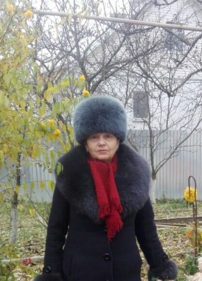 Елена, 67, Россия, Феодосия