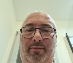 Driver, 53, Bordeaux