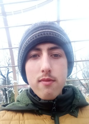 Flavius, 20, Romania, Târgu Mureș