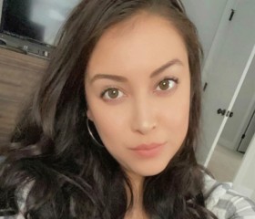 Elena Ritter, 34, Dallas