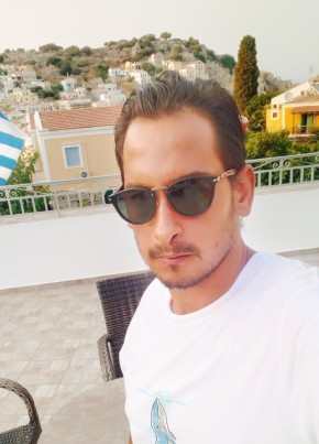 محمد كامل, 29, Ελληνική Δημοκρατία, Αθηναι