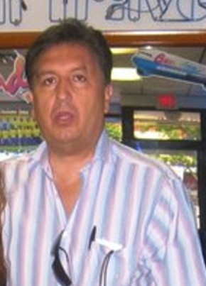 JORGE SUAREZ, 55, República del Ecuador, Quito