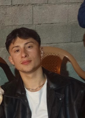 Ercan из Konya 21 год
