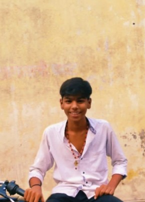 Chaitanay, 18, India, Pune