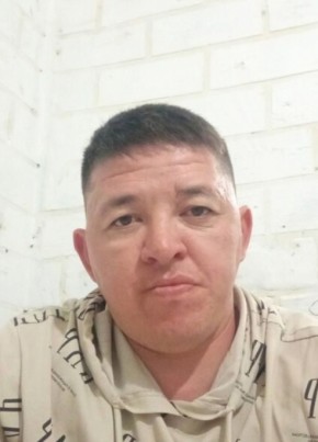 Дамир из Энгельса 32 года