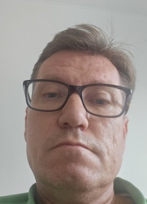 TomKey из Upplands Väsby 56 лет