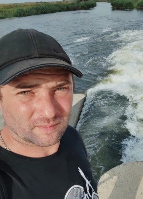 Яков из Саратова 36 лет